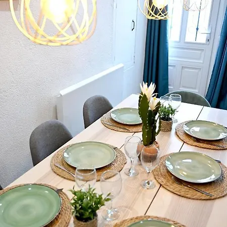 Maison Avec Dans L'hyper Centre De Villa