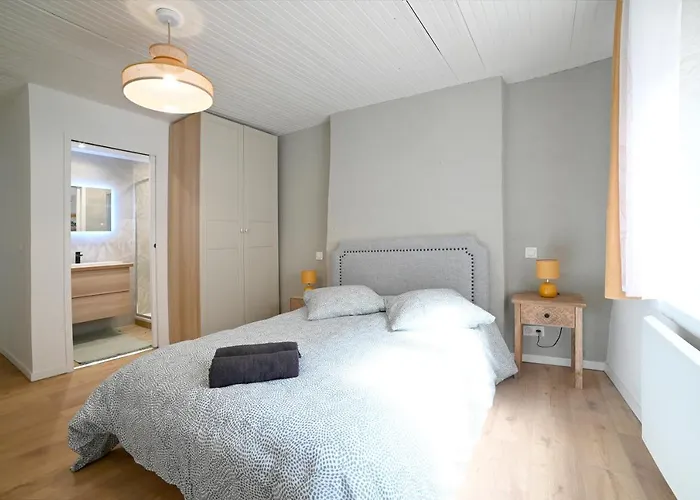 Maison Avec Dans L'hyper Centre De Villa *